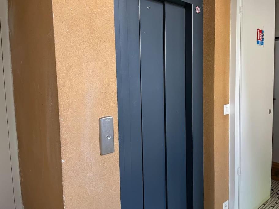 Apartment Studio Proche De La Gare ! Lausanne